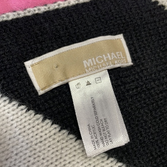 Michael Kors Chevron Stripe Logo Knit Scarf Unisex great condition - Picture 3 of 7